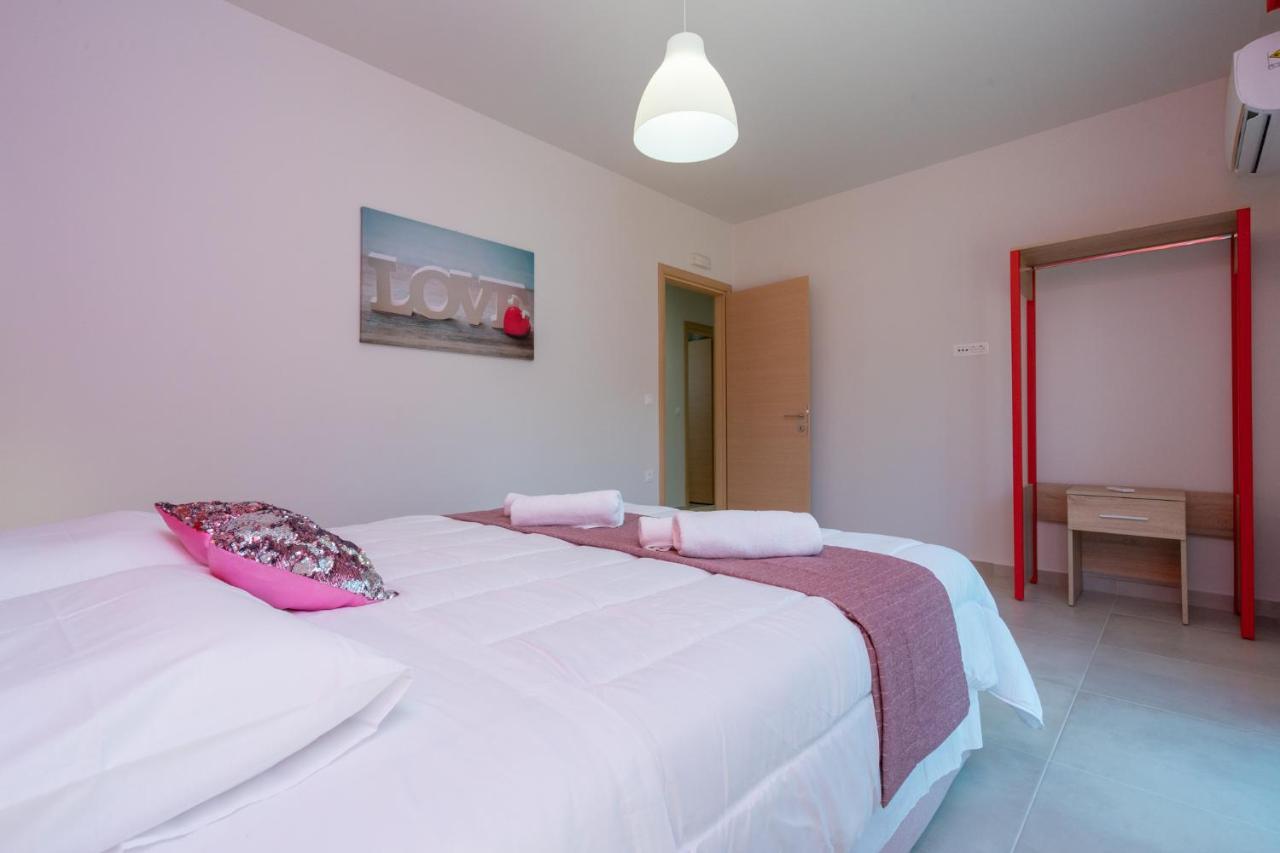 Apartment Massimo Ялисос Екстериор снимка