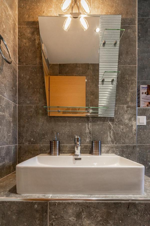 Apartment Massimo Ялисос Екстериор снимка