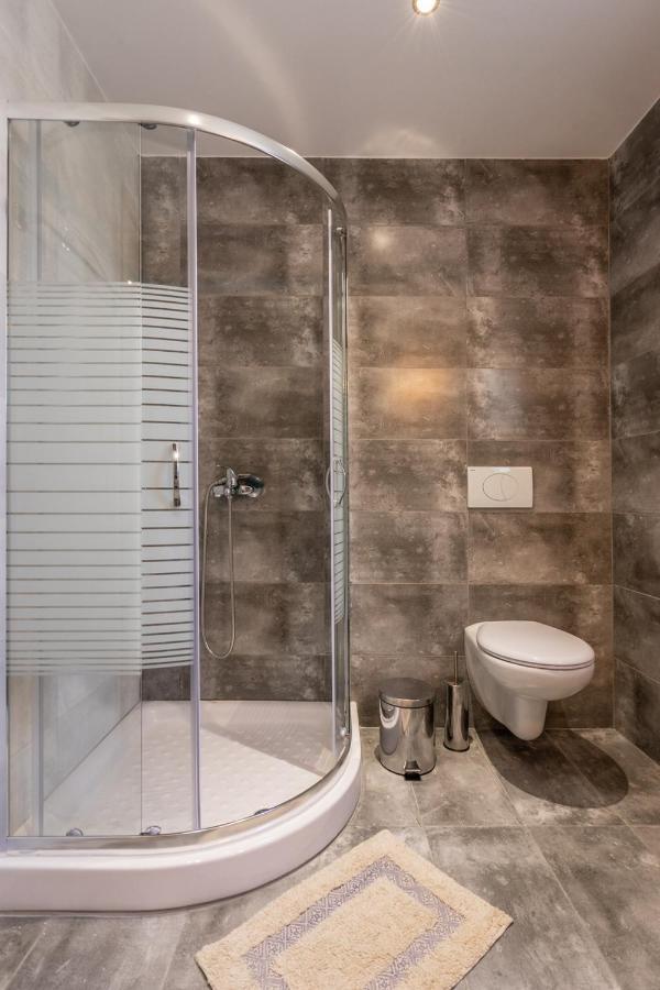 Apartment Massimo Ялисос Екстериор снимка